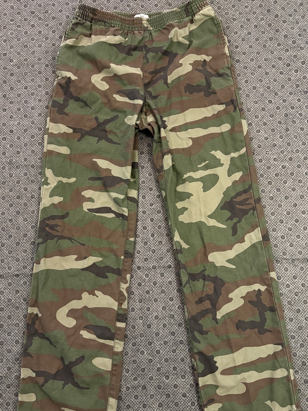 TNA Aritzia Camo Straight Leg Pull-On Pants Y2K Military small fallwear